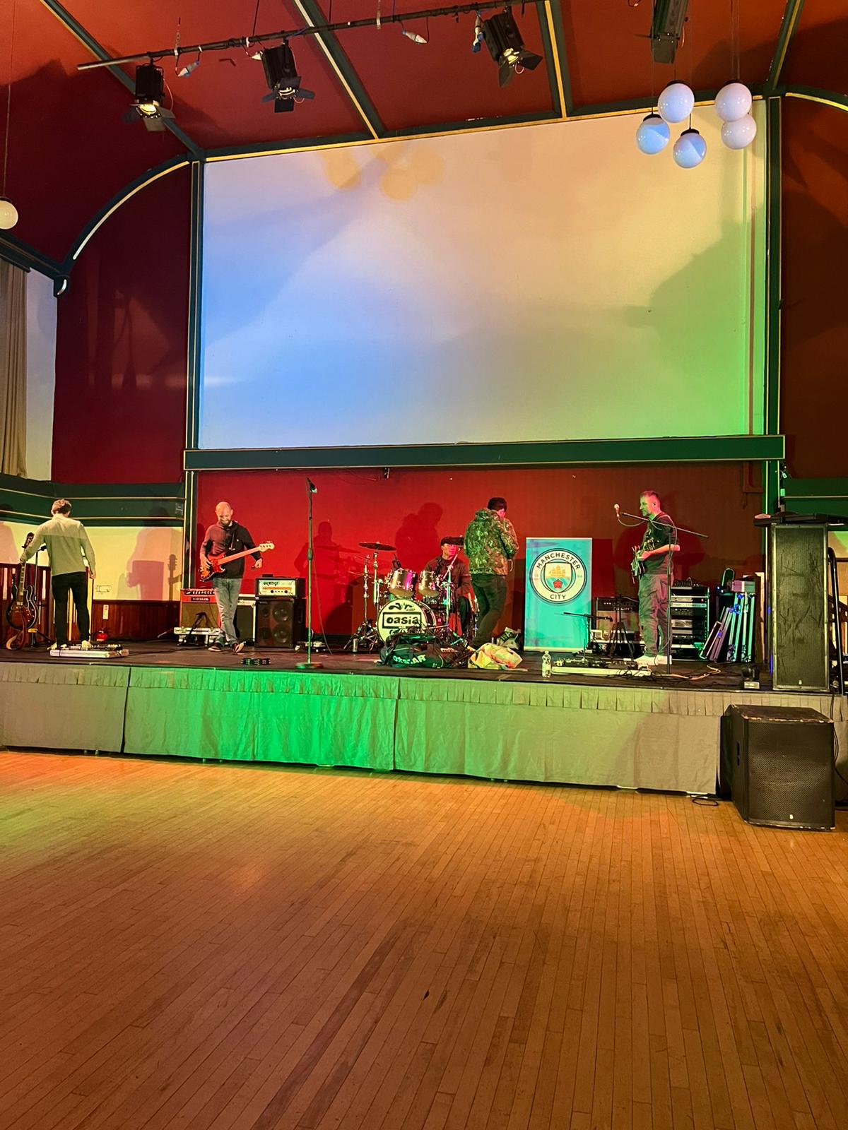 Get ready, Uppermill — we jumped on the Oasis bandwagon! — photo 3